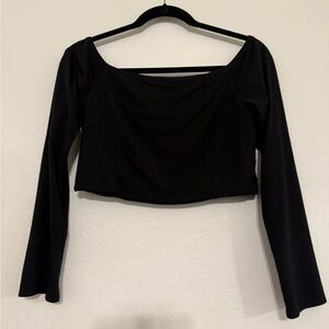 Farm Rio Cropped Of-the-Shoulder Top. Black. Large